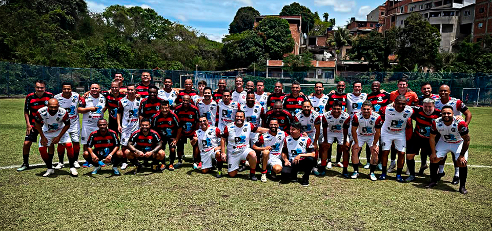 Projeto Esperança recebe craques do passado do Flamengo e do Brasil
